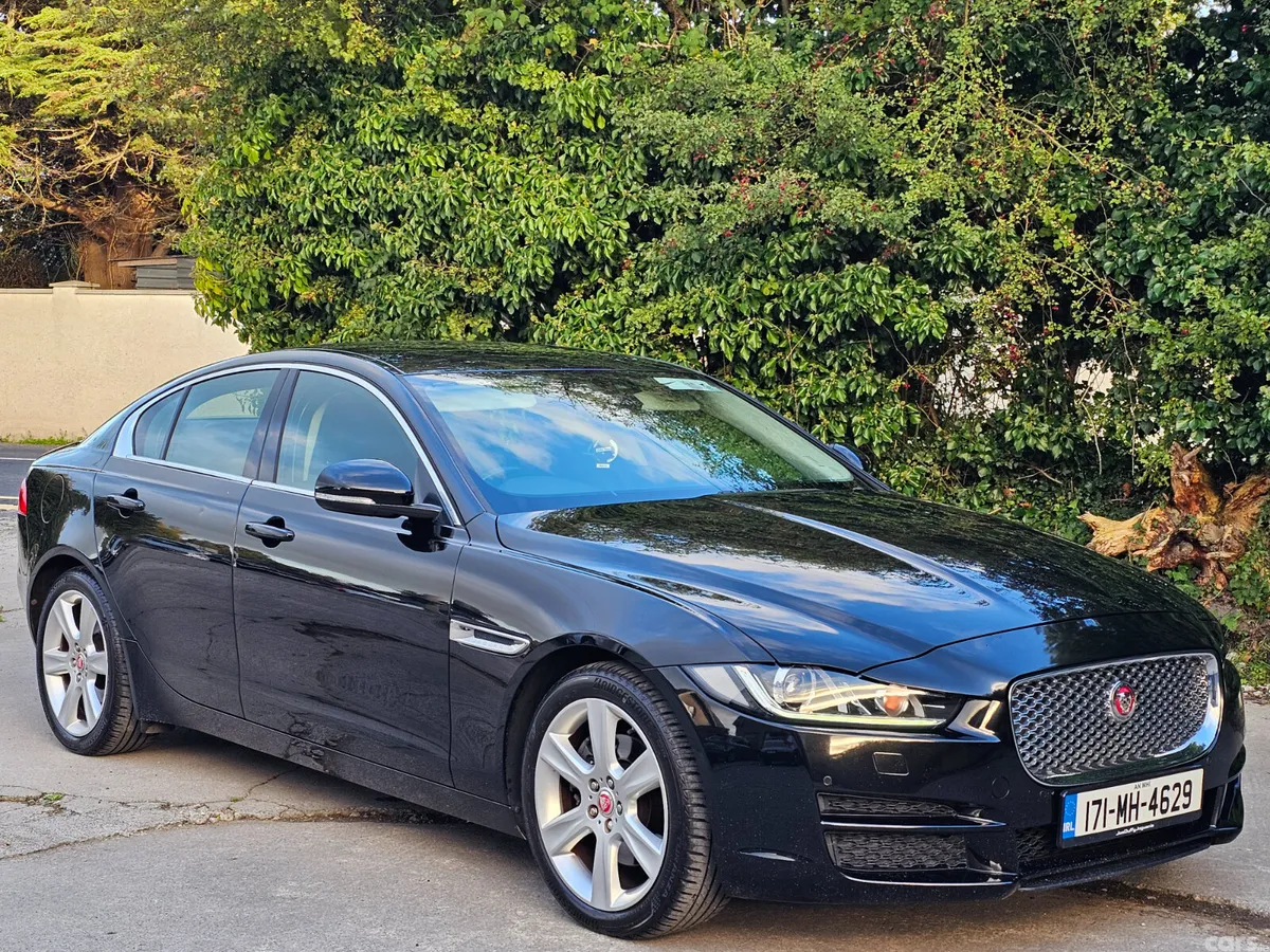 Jaguar XE Saloon, Diesel, 2017, Black