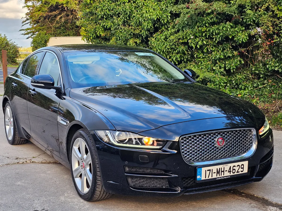 Jaguar XE Saloon, Diesel, 2017, Black
