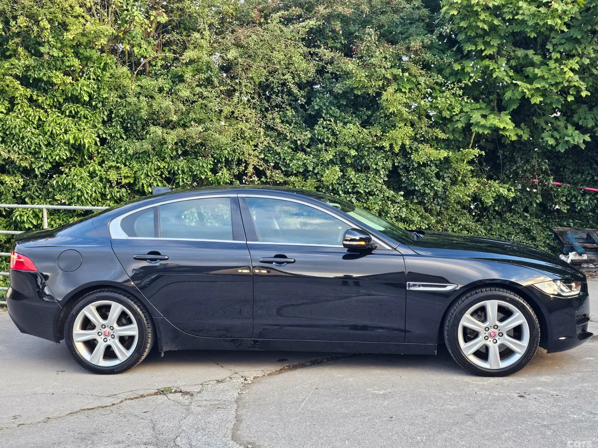Jaguar XE Saloon, Diesel, 2017, Black