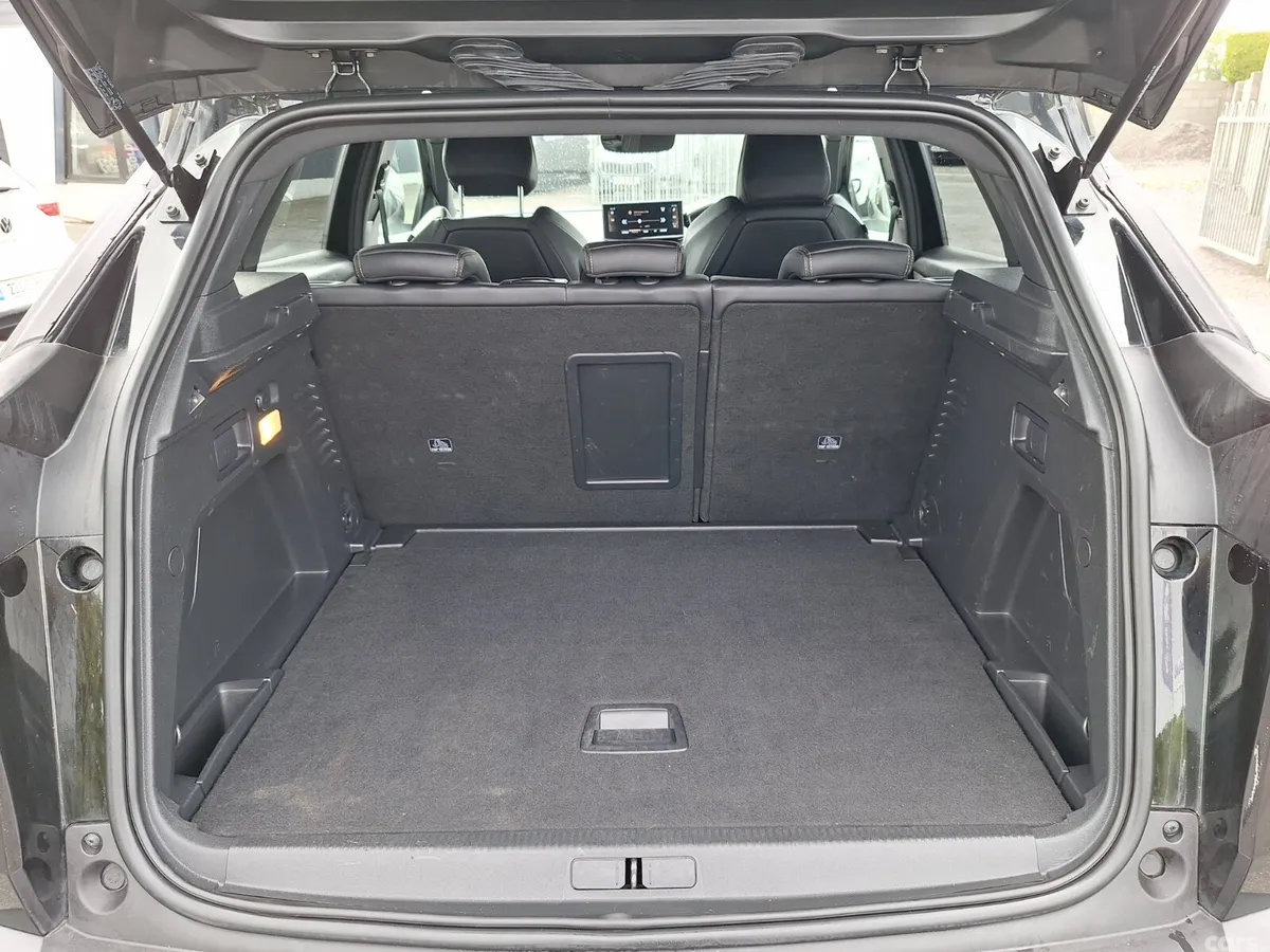Peugeot 3008 MPV, Diesel, 2024, Black