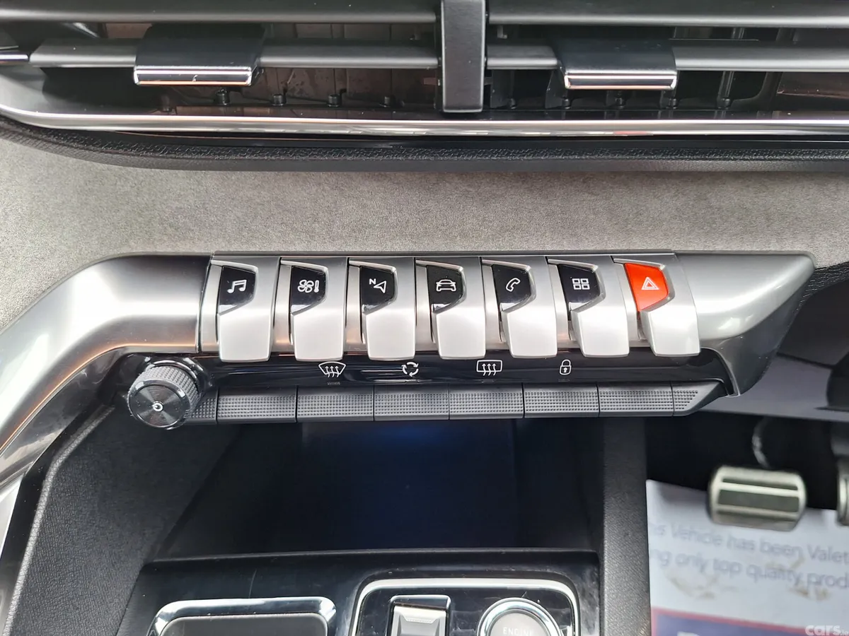 Peugeot 3008 MPV, Diesel, 2024, Black