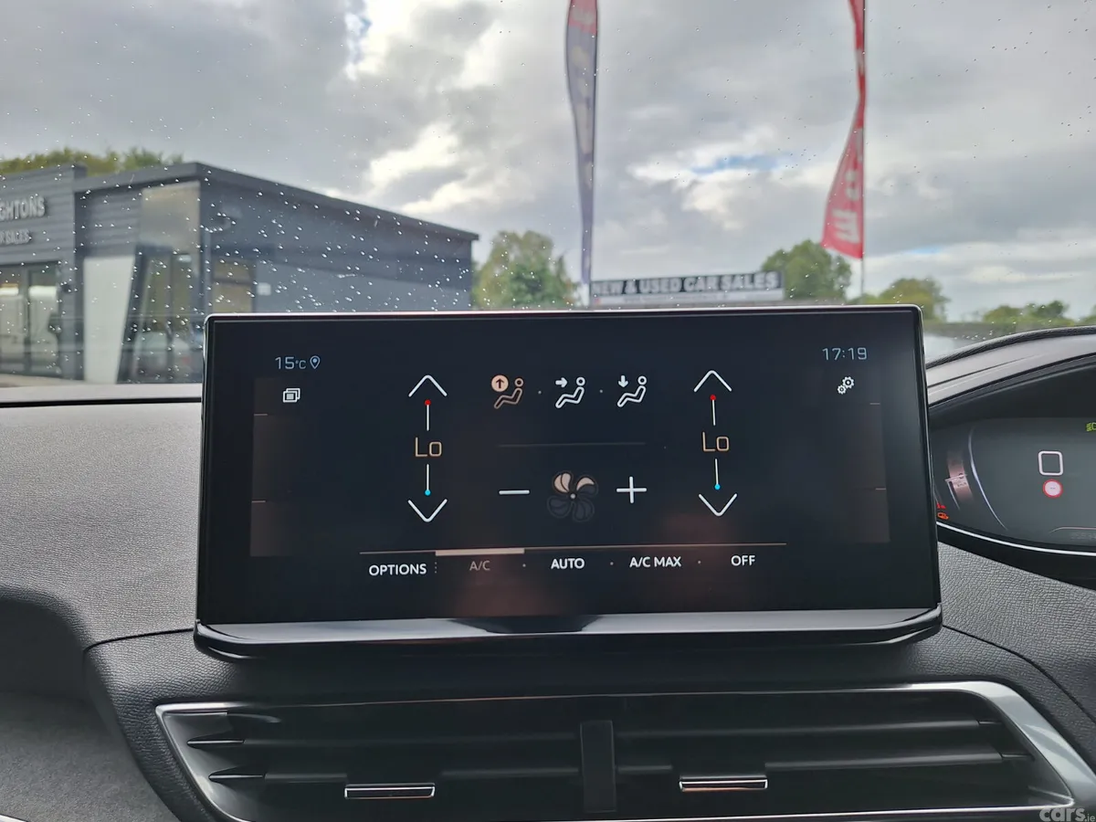 Peugeot 3008 MPV, Diesel, 2024, Black