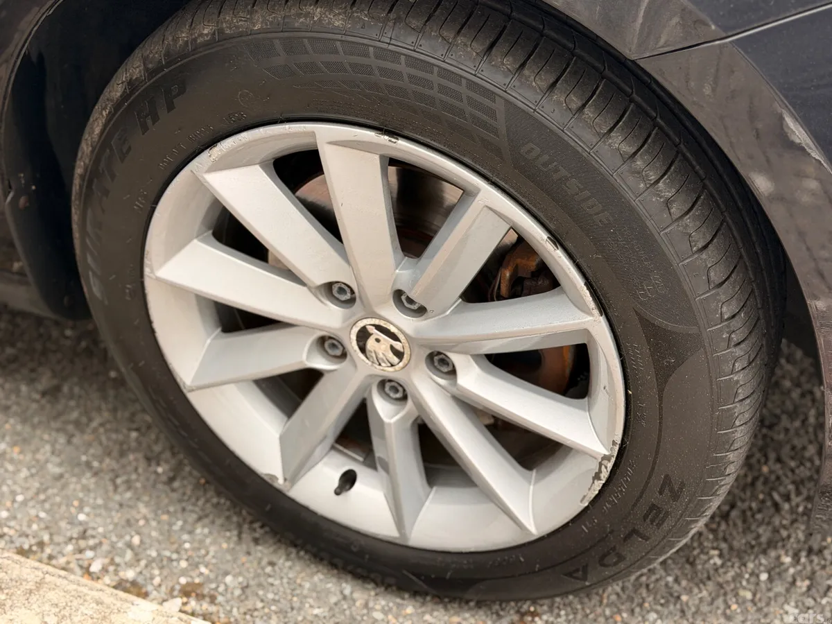 Skoda Superb Saloon, Diesel, 2014, Black