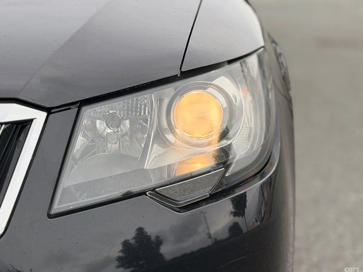 Skoda Superb Saloon, Diesel, 2014, Black