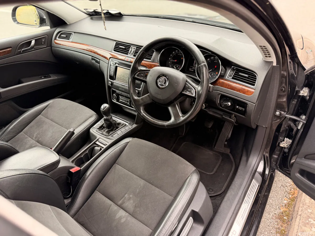 Skoda Superb Saloon, Diesel, 2014, Black