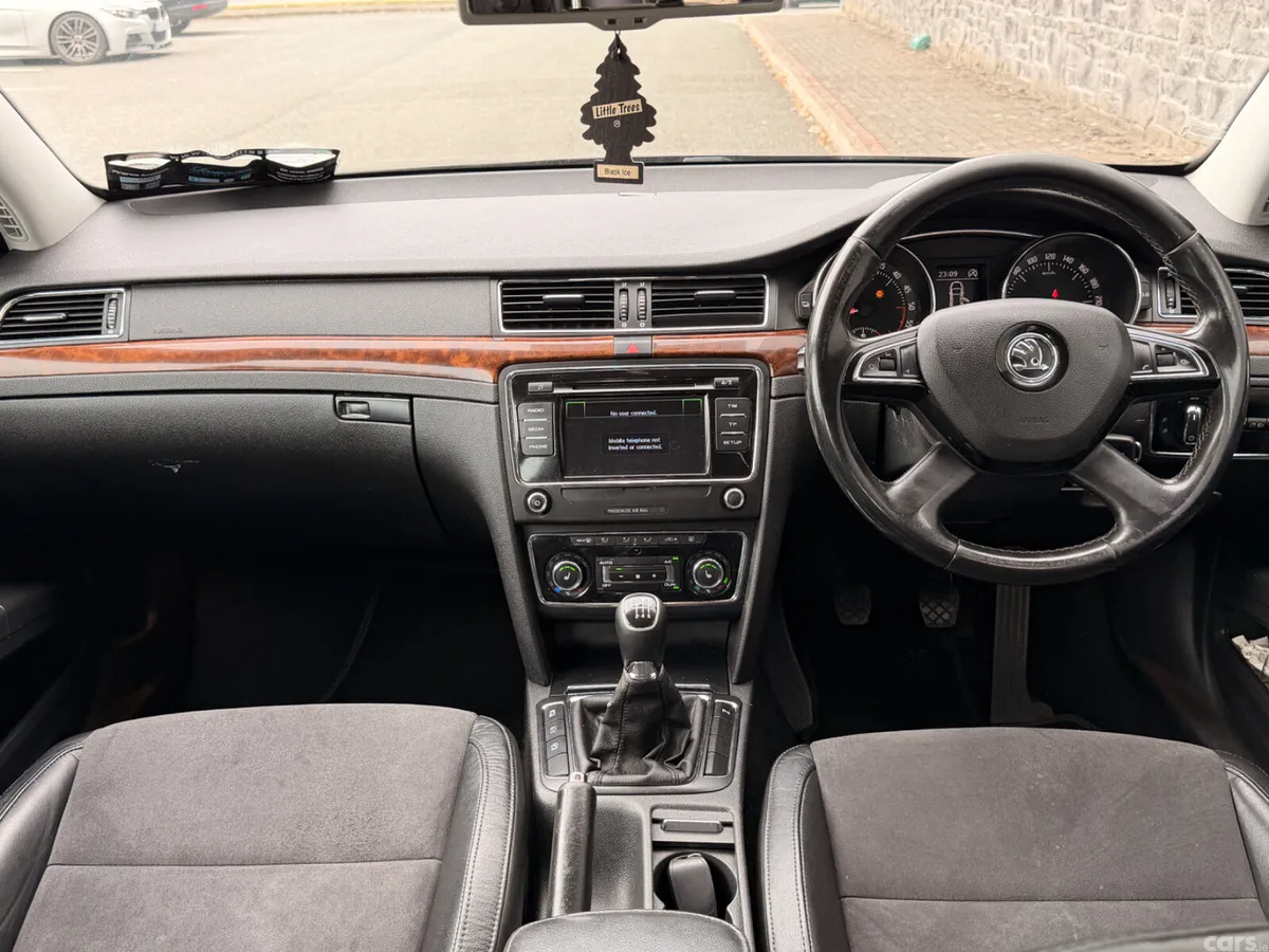 Skoda Superb Saloon, Diesel, 2014, Black