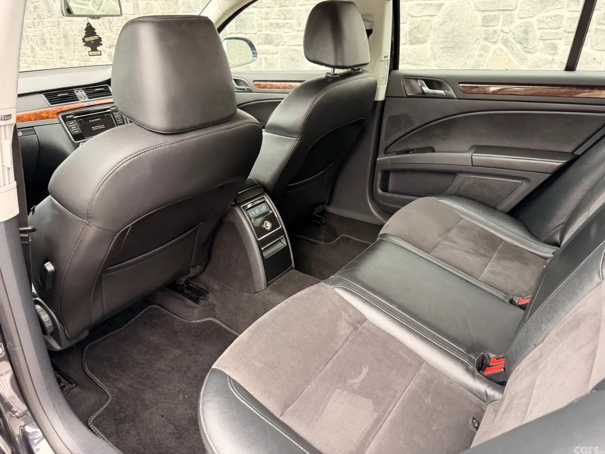 Skoda Superb Saloon, Diesel, 2014, Black