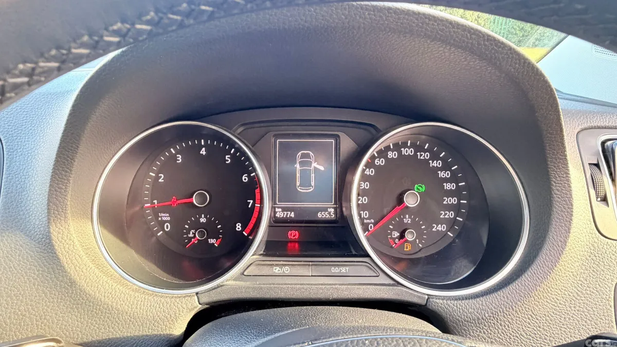 Volkswagen Polo Hatchback, Petrol, 2016, Red
