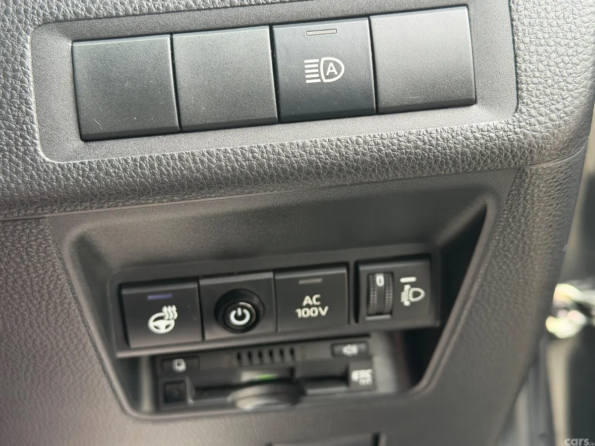 Toyota Aqua Hatchback, Petrol Hybrid, 2023, Blue