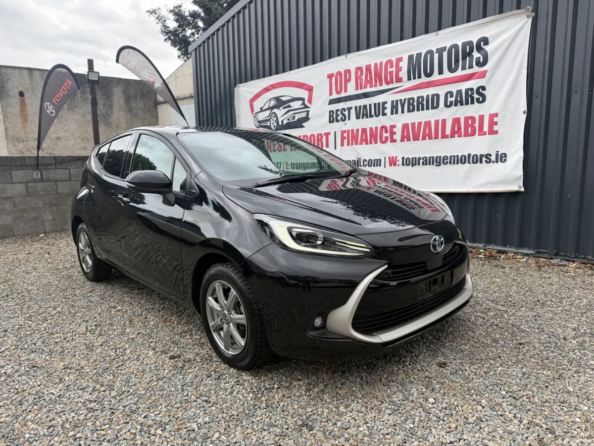 Toyota Aqua Hatchback, Petrol Hybrid, 2023, Blue