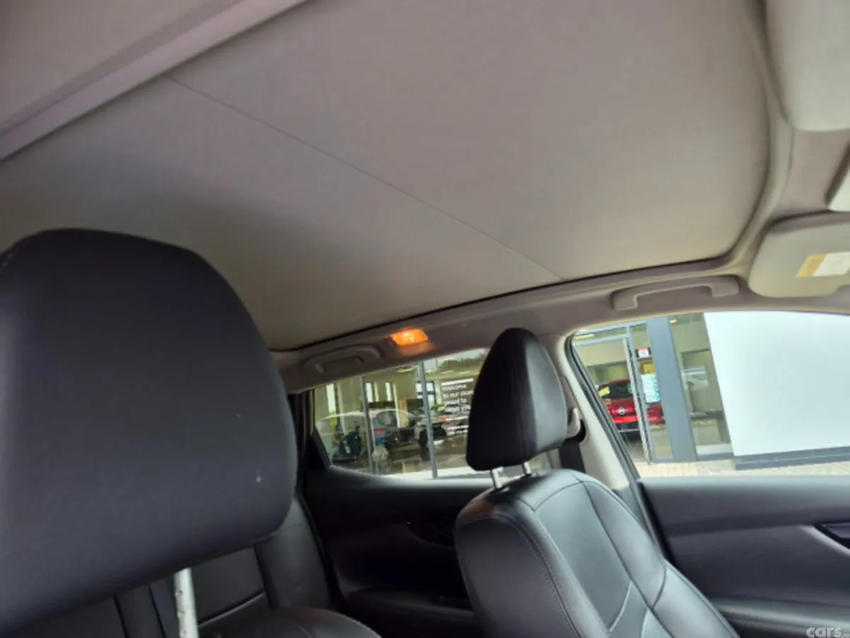 Nissan Qashqai MPV, Diesel, 2017, Brown