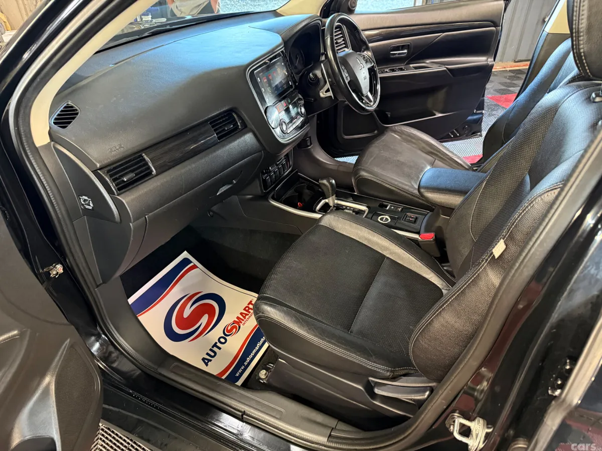 Mitsubishi Outlander SUV, Diesel, 2018, Black