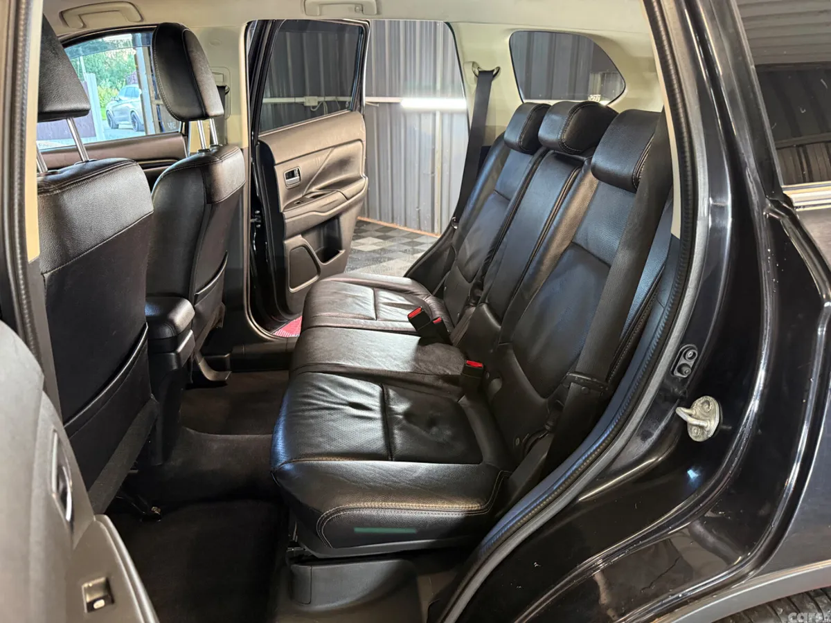 Mitsubishi Outlander SUV, Diesel, 2018, Black