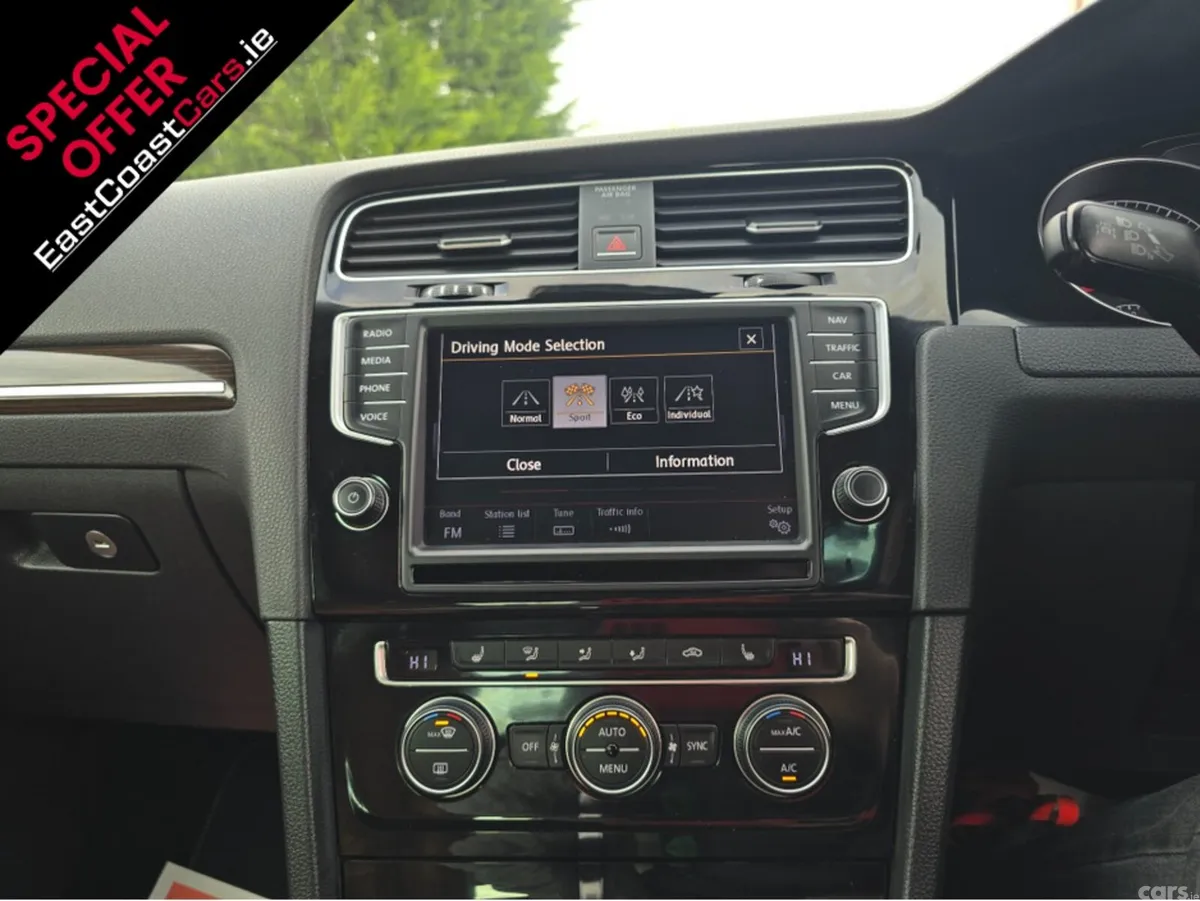 Volkswagen Golf Hatchback, Petrol, 2014, White