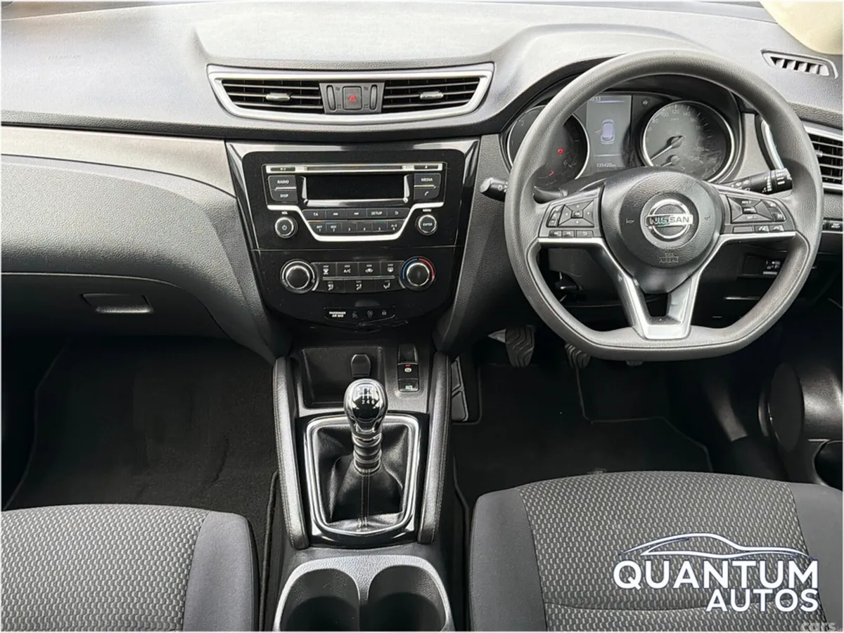 Nissan Qashqai SUV, Diesel, 2018, Grey