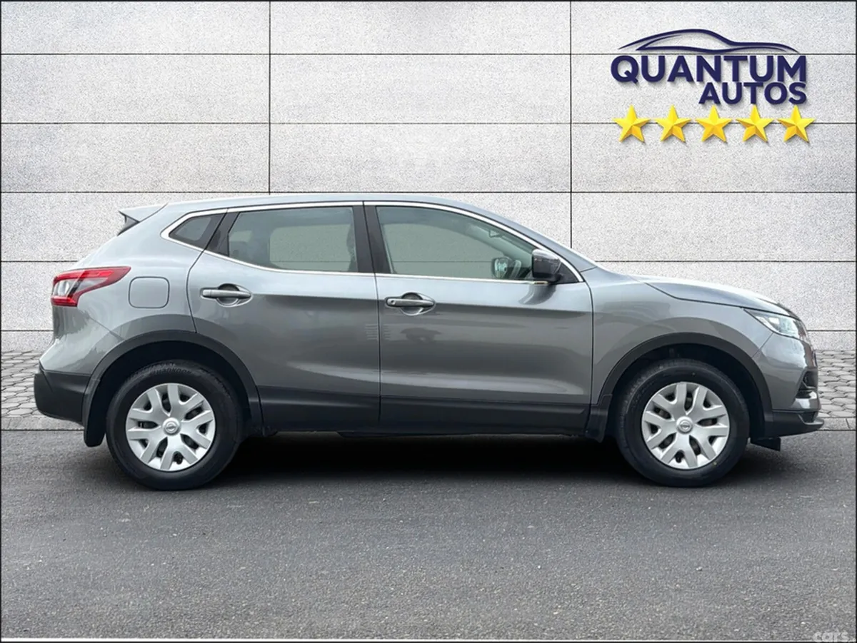 Nissan Qashqai SUV, Diesel, 2018, Grey