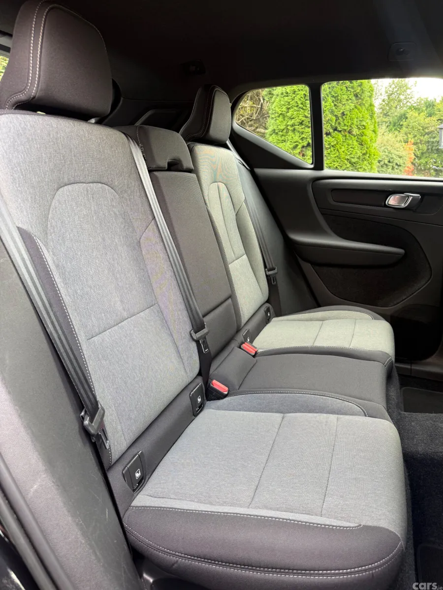 Volvo XC40 SUV, Petrol Plug-in Hybrid, 2023, Black