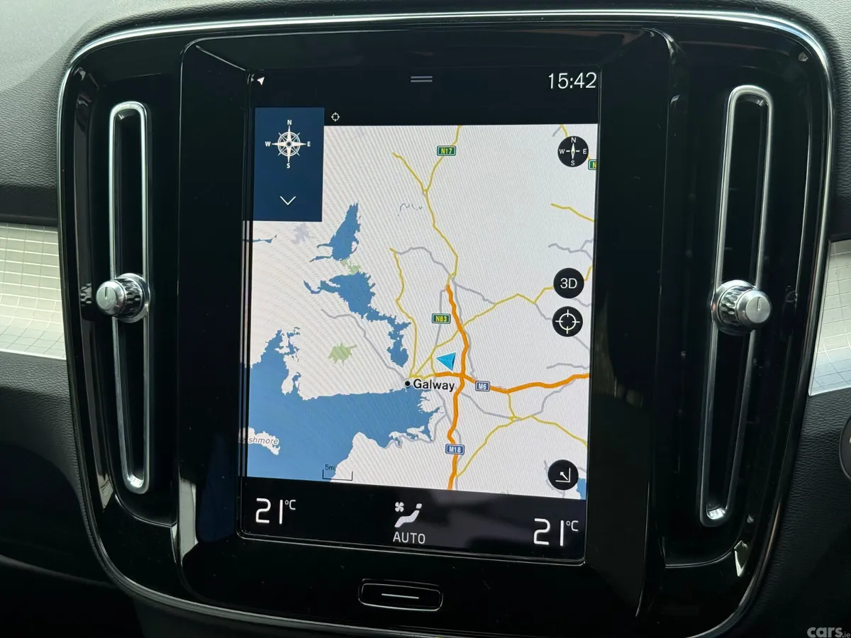 Volvo XC40 SUV, Petrol Plug-in Hybrid, 2023, Black