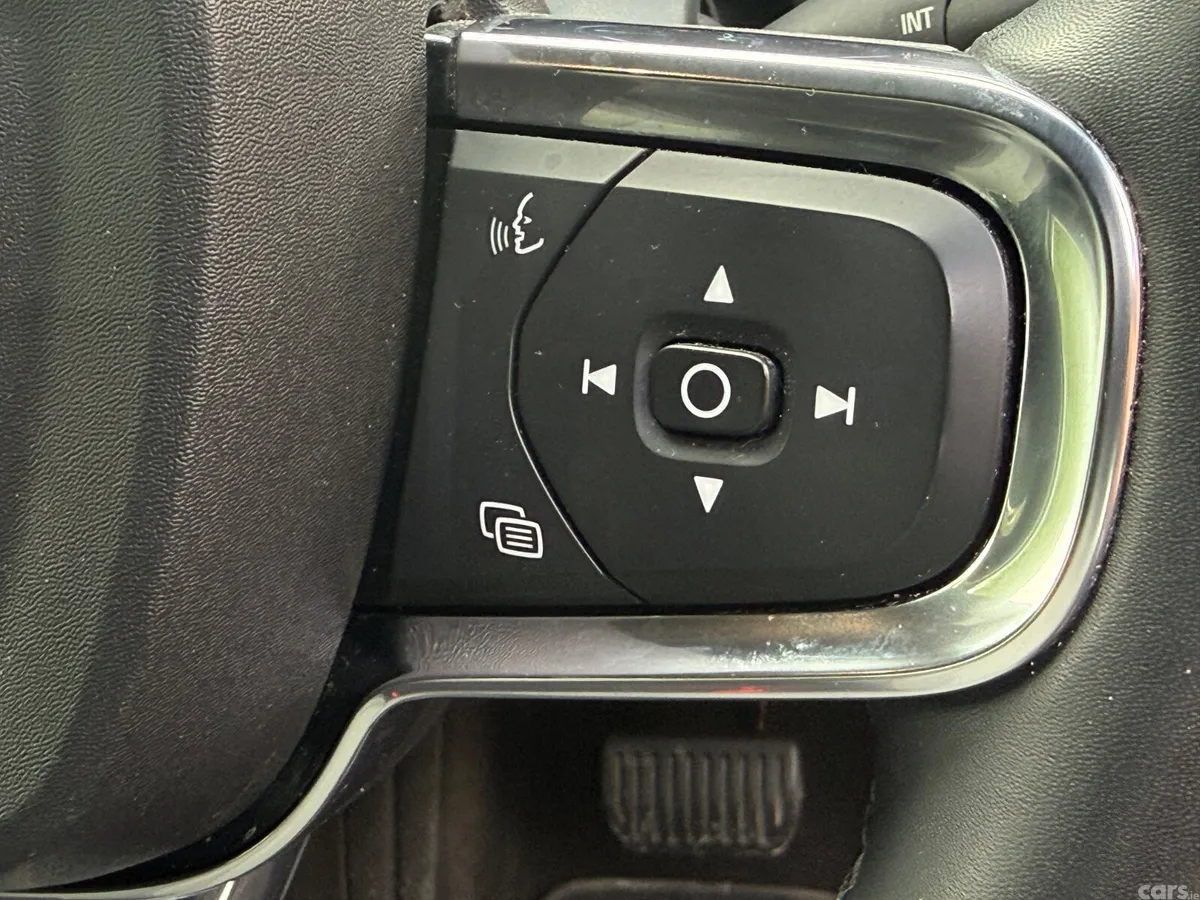 Volvo XC40 SUV, Petrol Plug-in Hybrid, 2023, Black