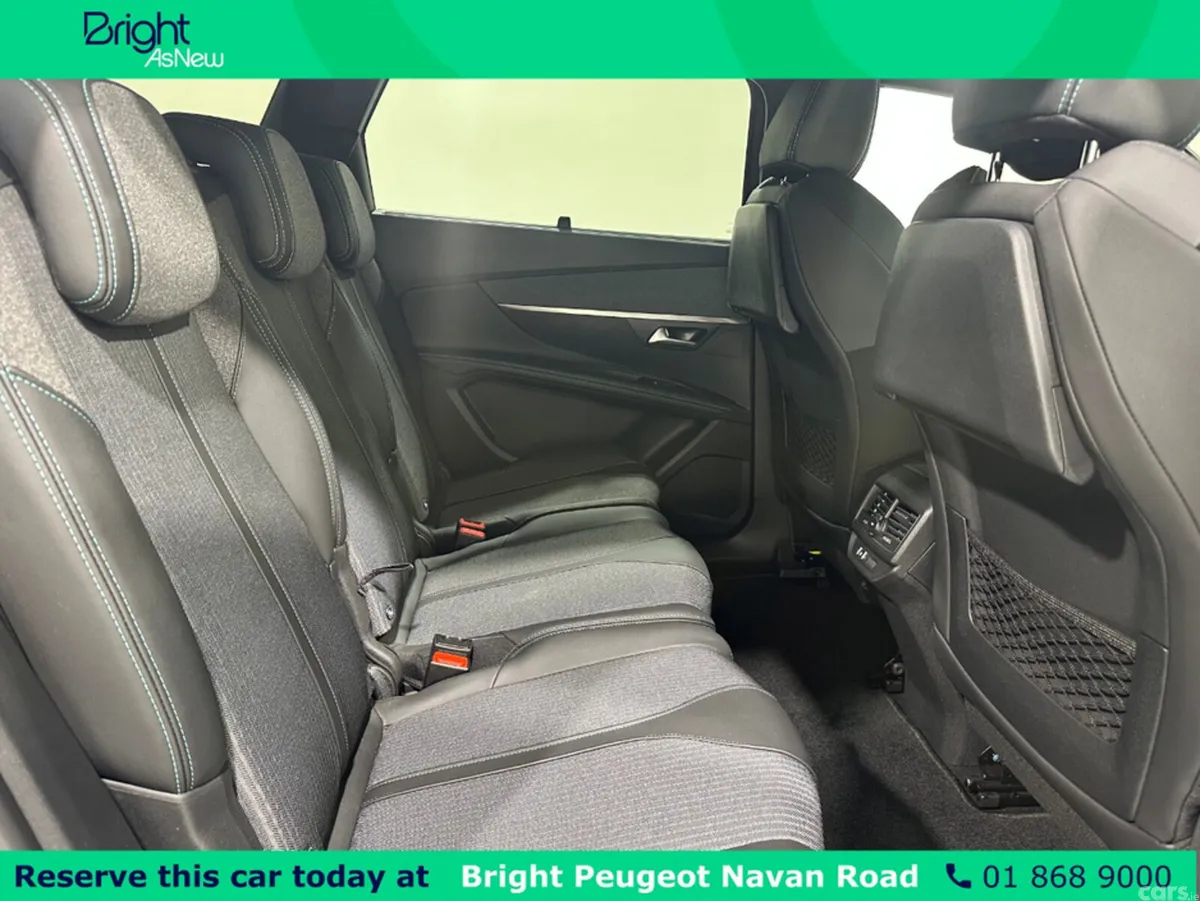 Peugeot 5008 MPV, Diesel, 2024, Grey