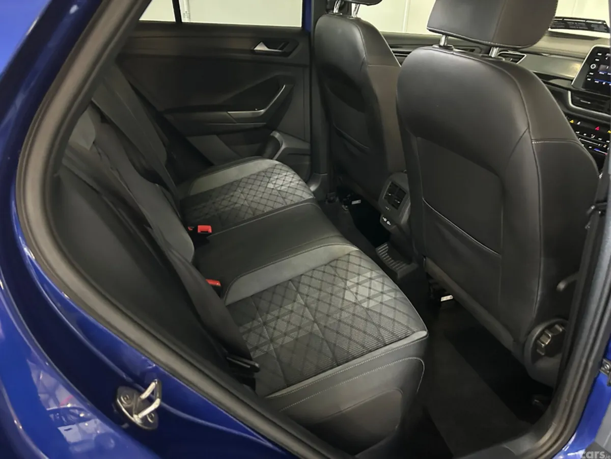 Volkswagen T-Roc SUV, Diesel, 2023, Blue