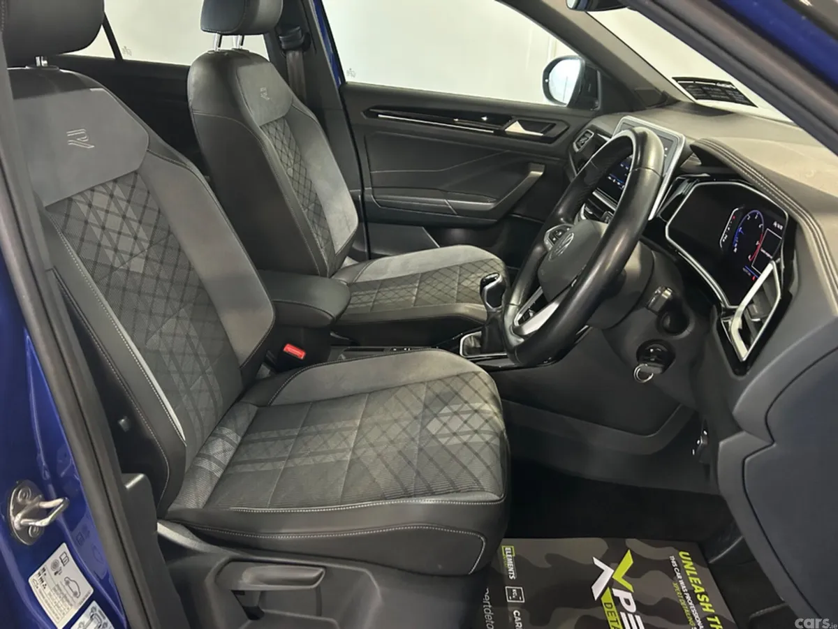 Volkswagen T-Roc SUV, Diesel, 2023, Blue