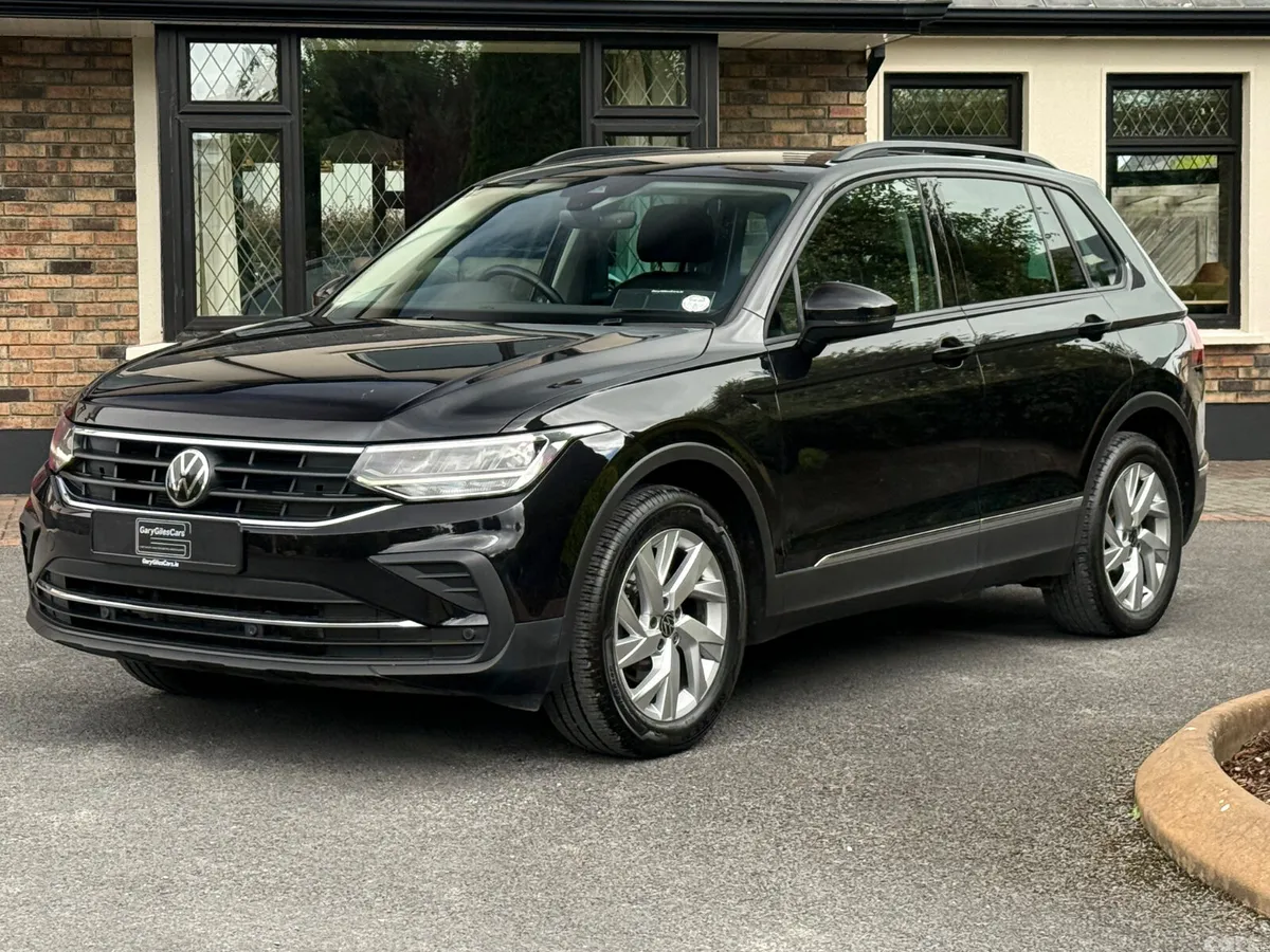Volkswagen Tiguan SUV, Diesel, 2023, Black
