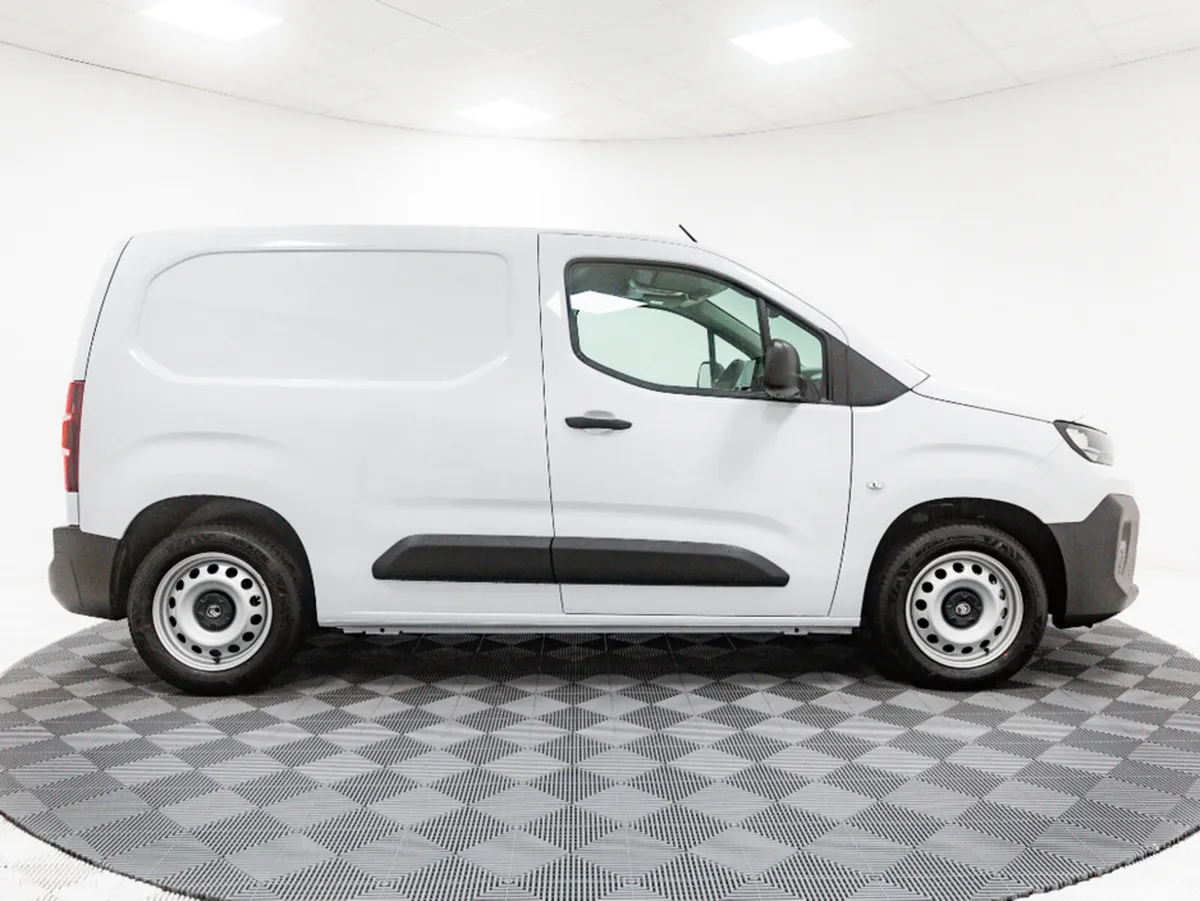 Citroen Berlingo Van, Diesel, 2026, White