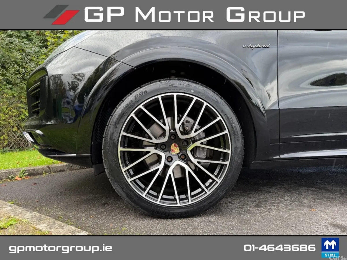 Porsche Cayenne Coupe, Petrol Plug-in Hybrid, 2022, Black