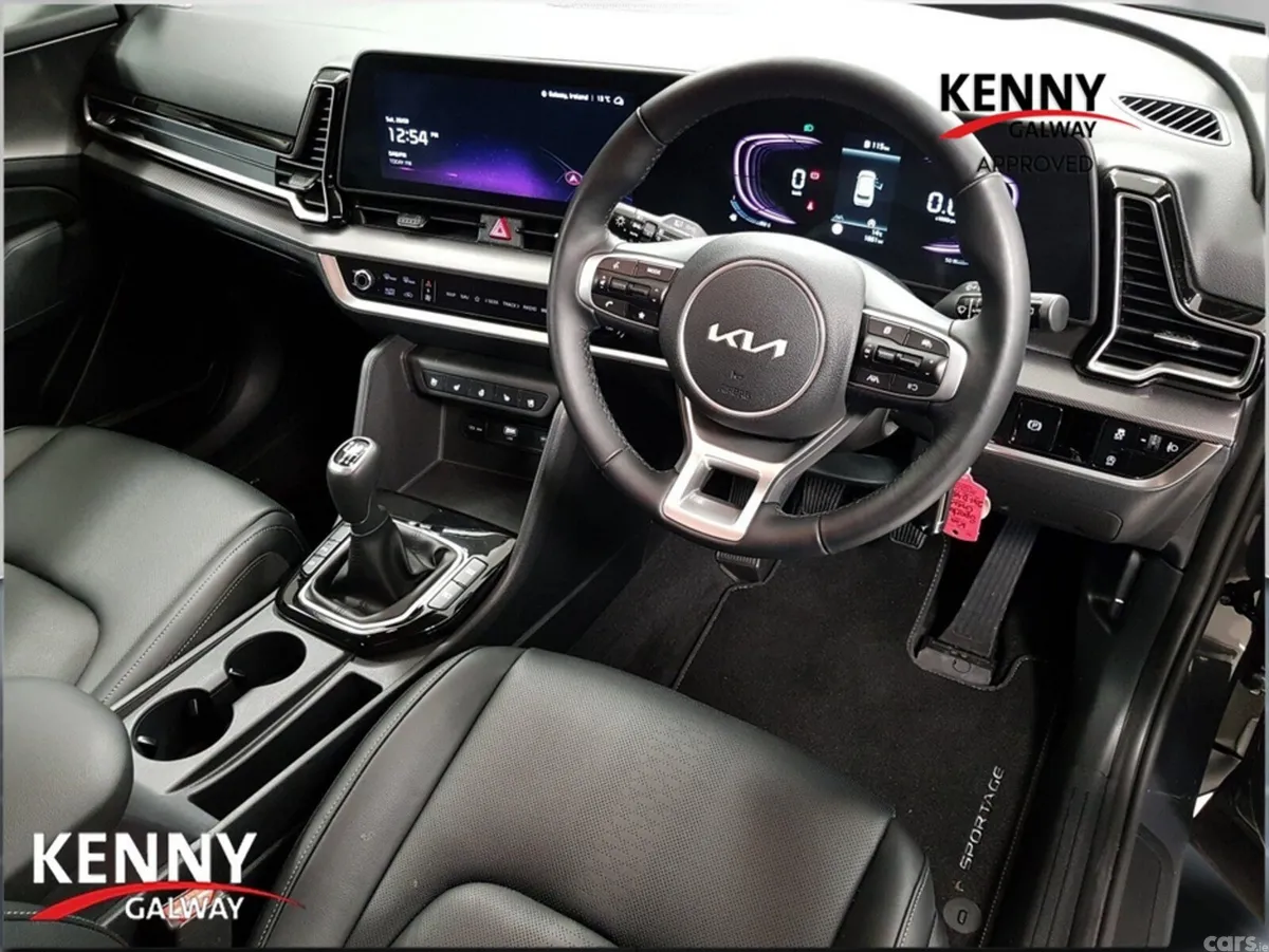 Kia Sportage MPV, Diesel, 2024, Grey