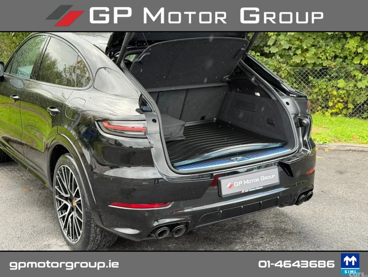 Porsche Cayenne Coupe, Petrol Plug-in Hybrid, 2022, Black