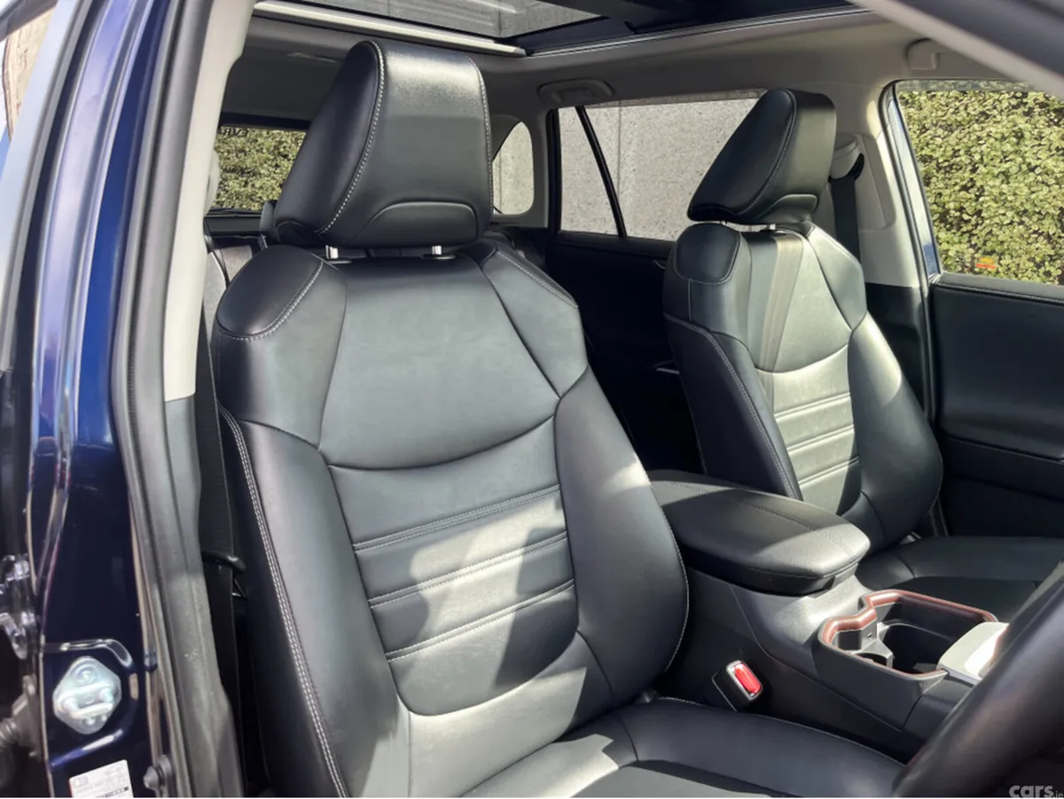 Toyota RAV4 SUV, Petrol Hybrid, 2020, Blue