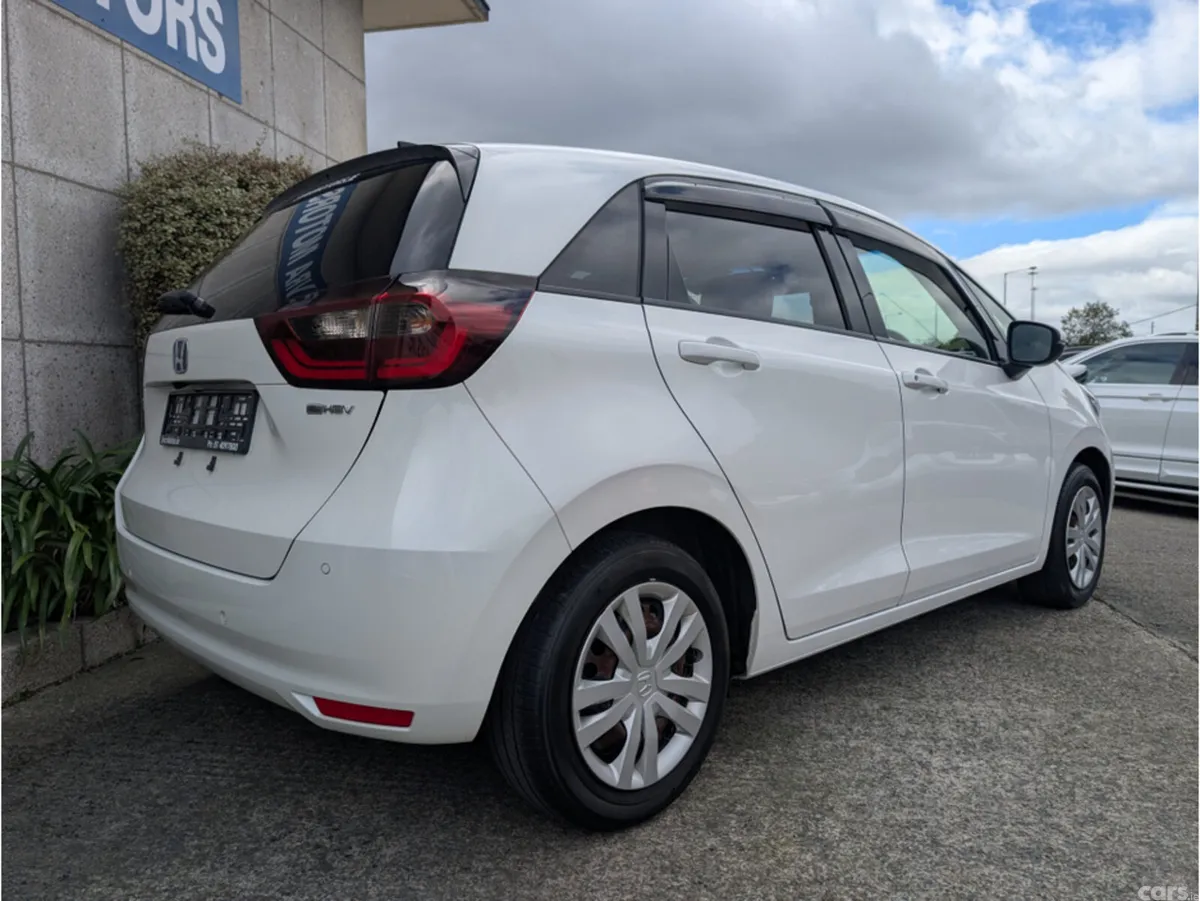 Honda Fit Hatchback, Petrol Hybrid, 2020, White