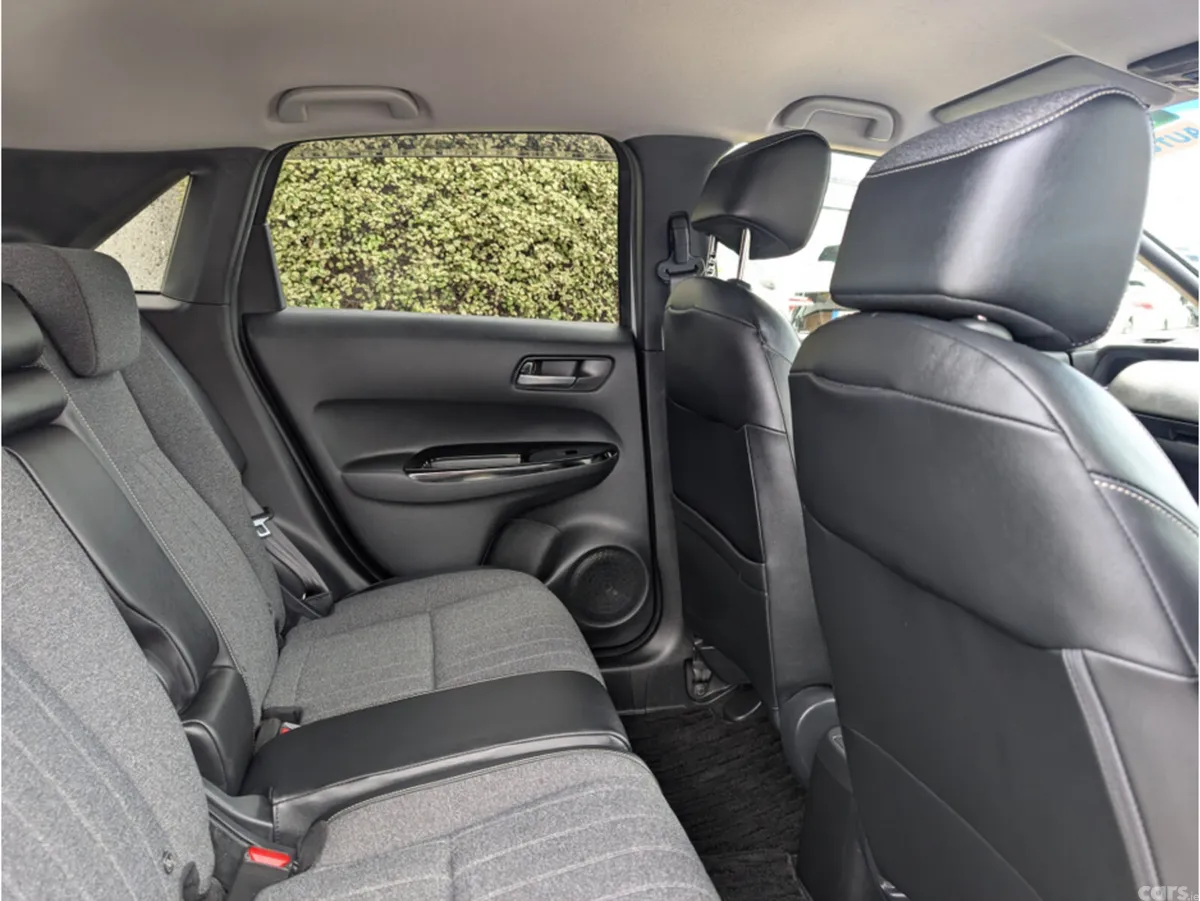 Honda Fit Hatchback, Petrol Hybrid, 2020, White