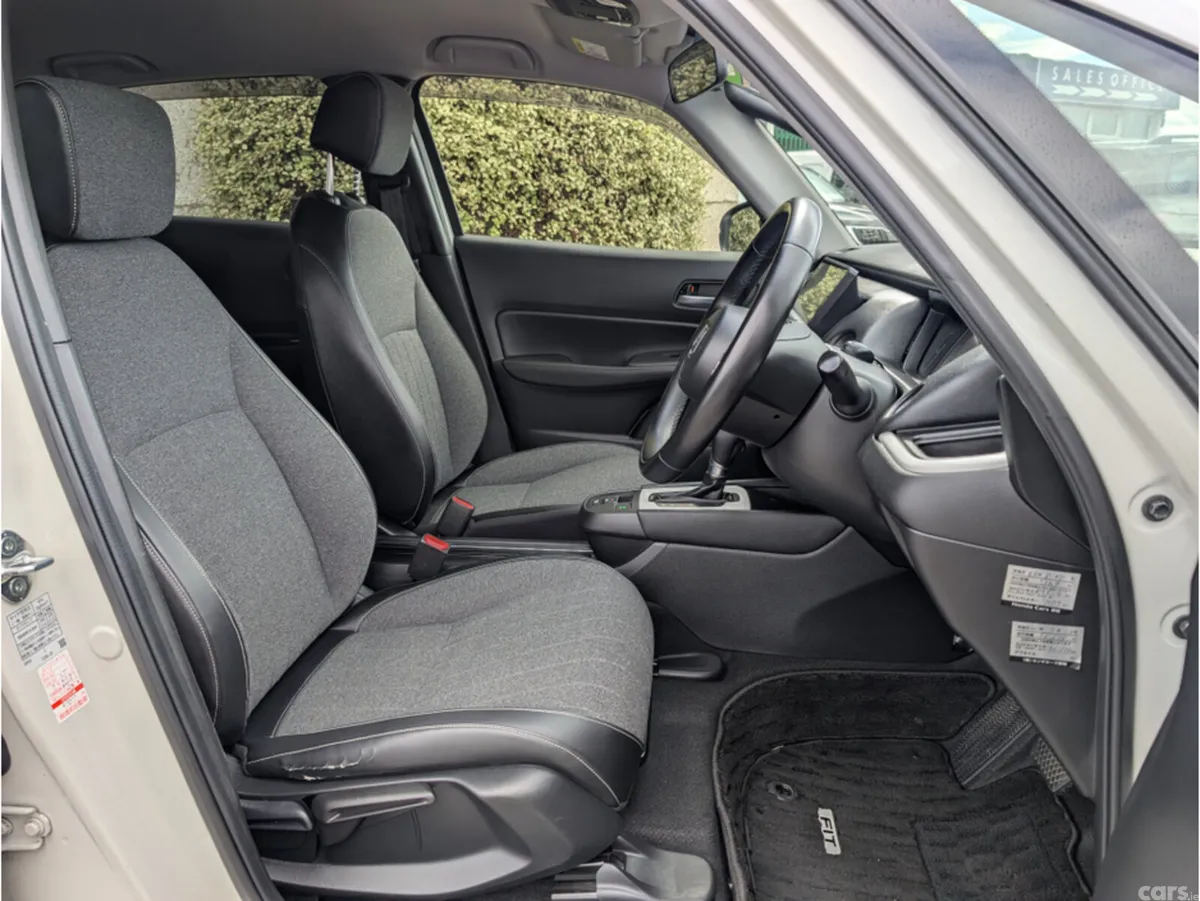 Honda Fit Hatchback, Petrol Hybrid, 2020, White