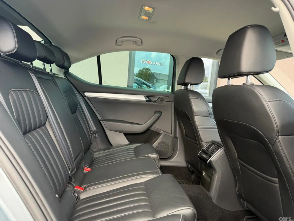 Skoda Superb Hatchback, Diesel, 2020, Grey