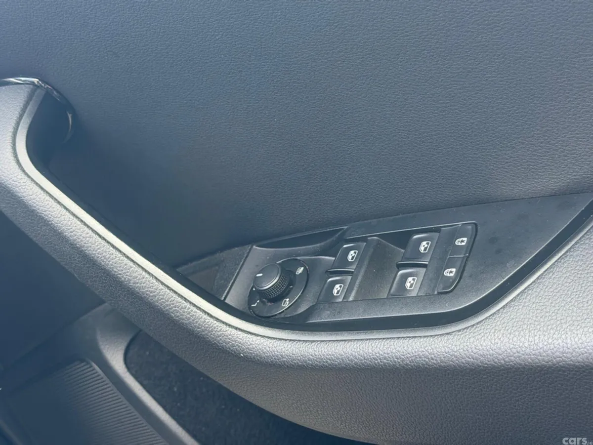 Skoda Superb Hatchback, Diesel, 2020, Grey