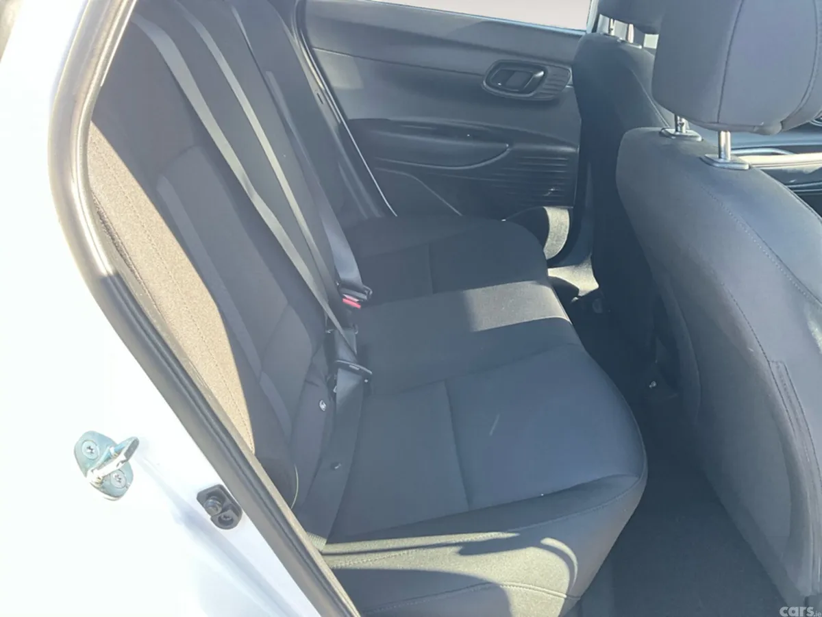 Hyundai i20 Hatchback, Petrol, 2024, White