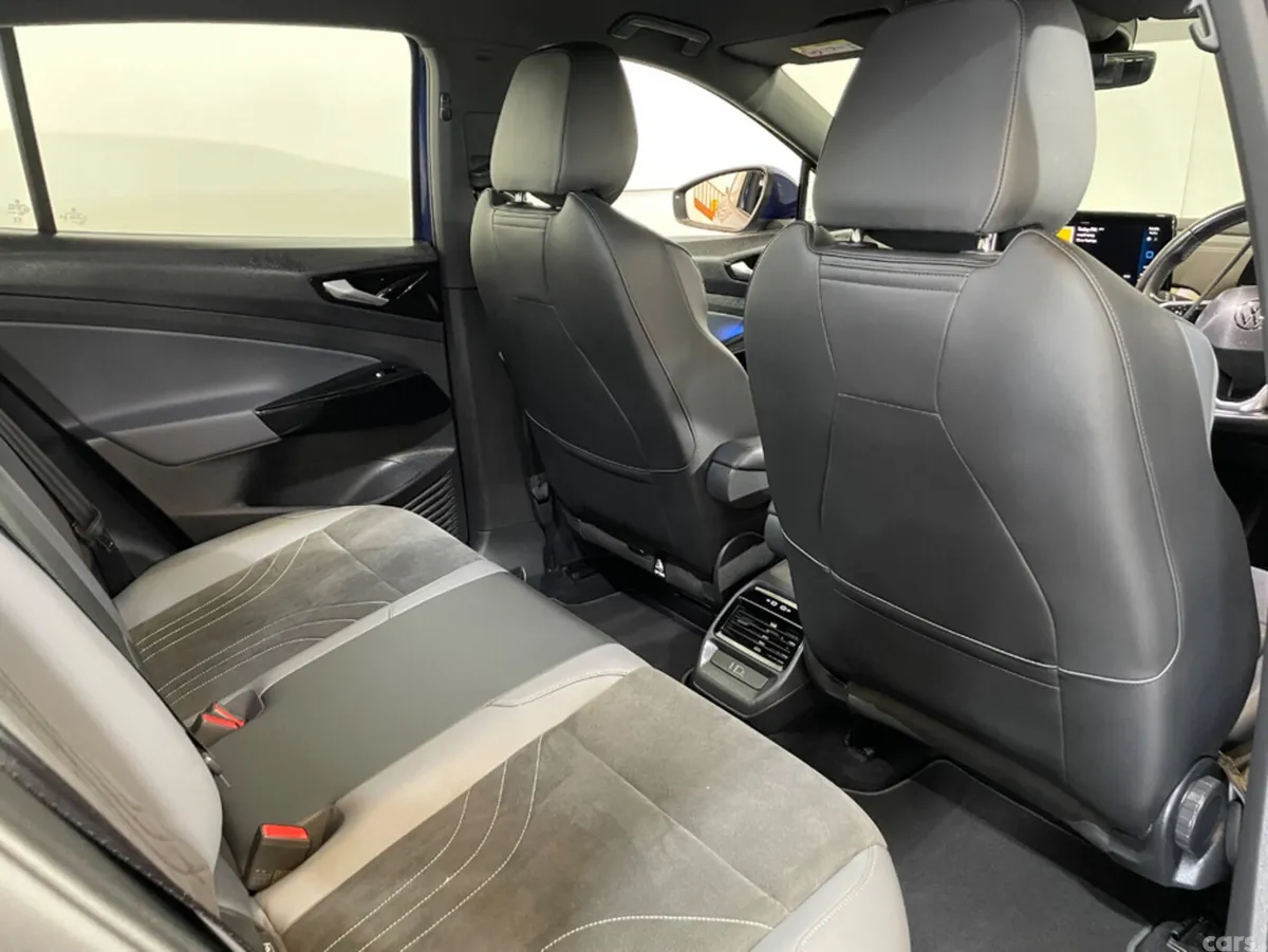 Volkswagen ID.4 Estate, Electric, 2023, Blue