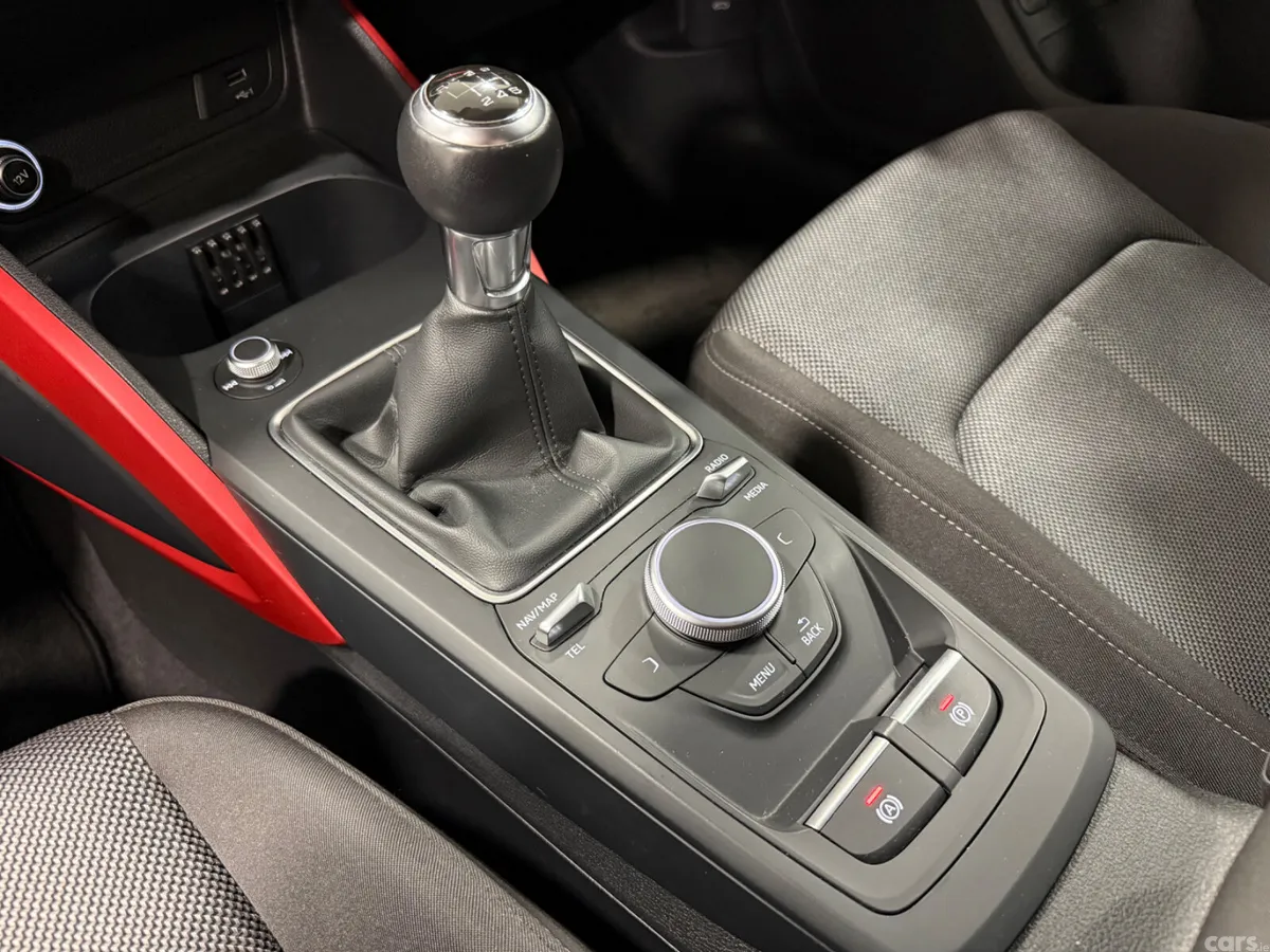 Audi Q2 SUV, Diesel, 2019, Grey