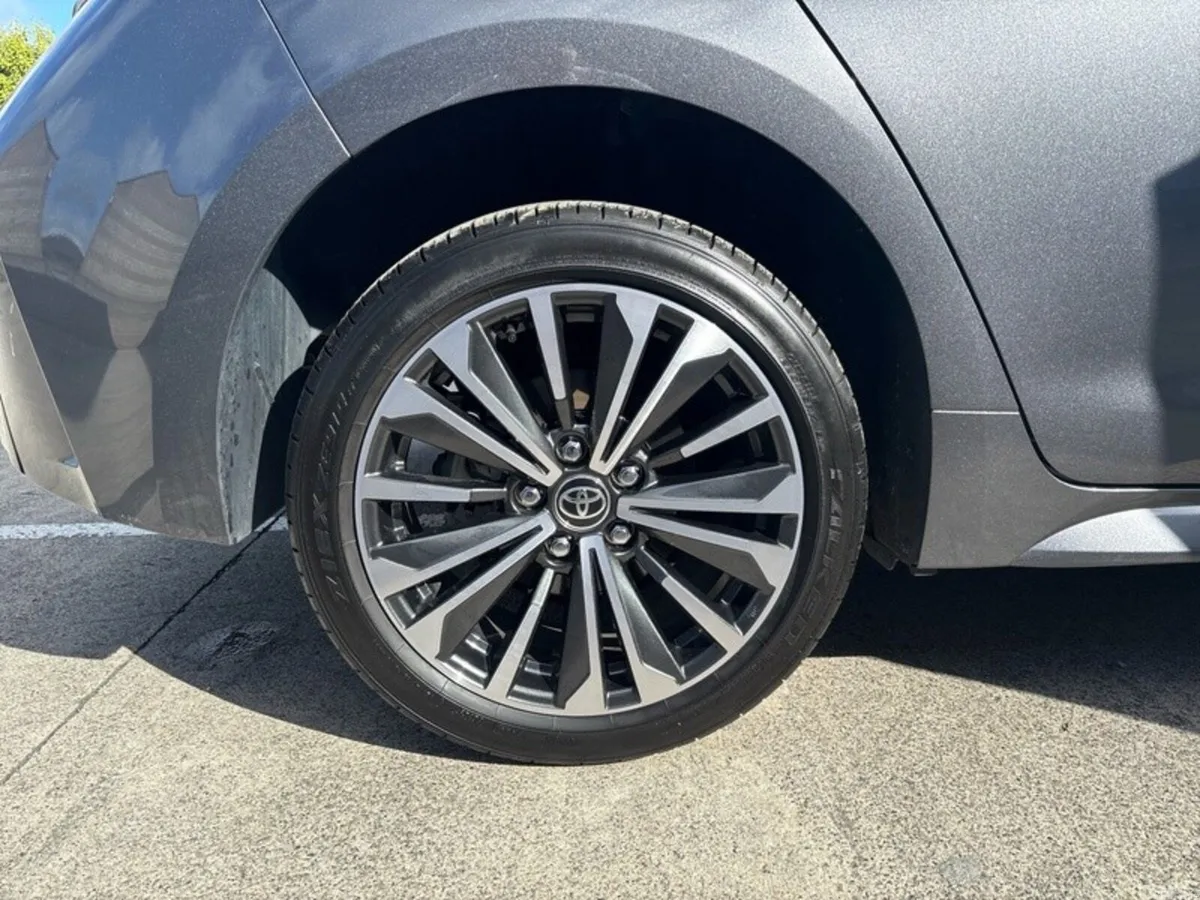 Toyota Corolla Hatchback, Petrol Hybrid, 2025, Grey