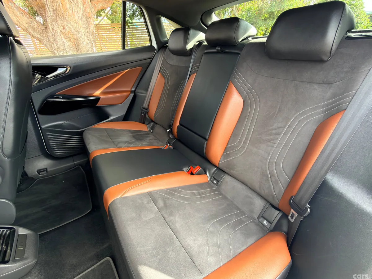 Volkswagen ID.5 Estate, Electric, 2023, White