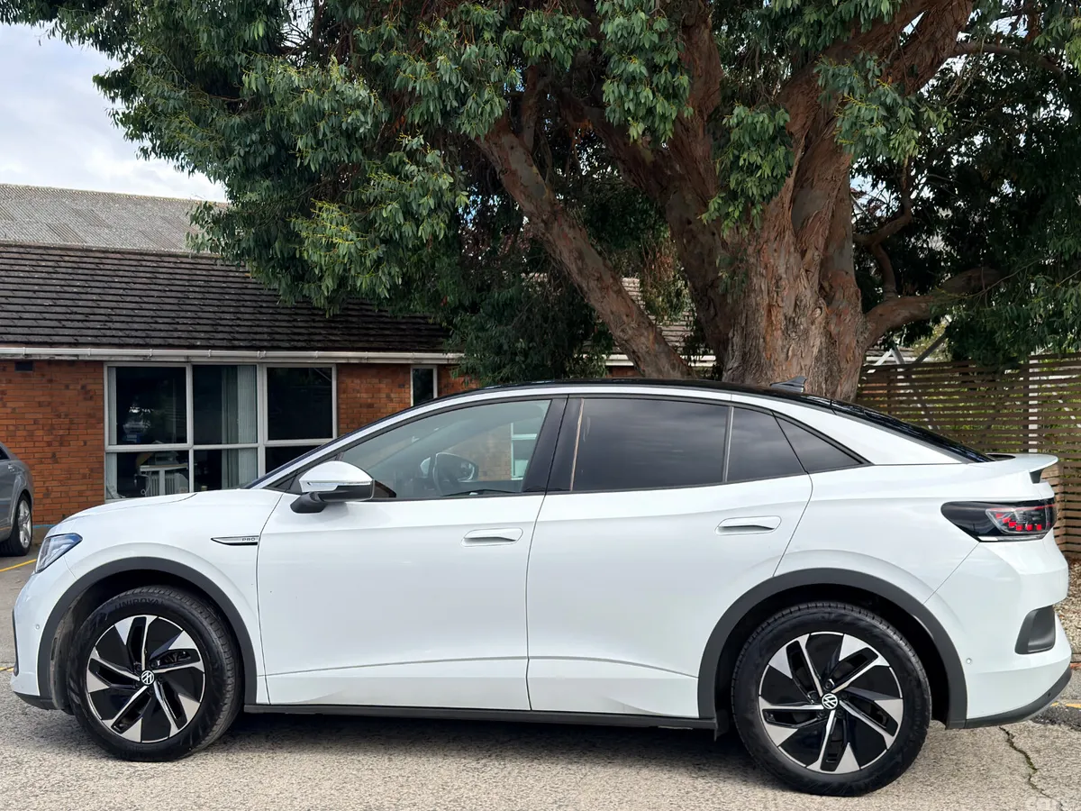 Volkswagen ID.5 Estate, Electric, 2023, White