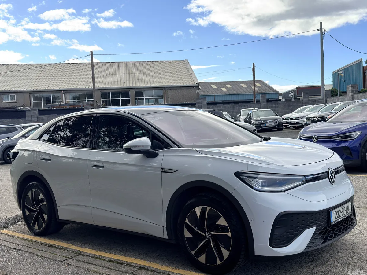 Volkswagen ID.5 Estate, Electric, 2023, White