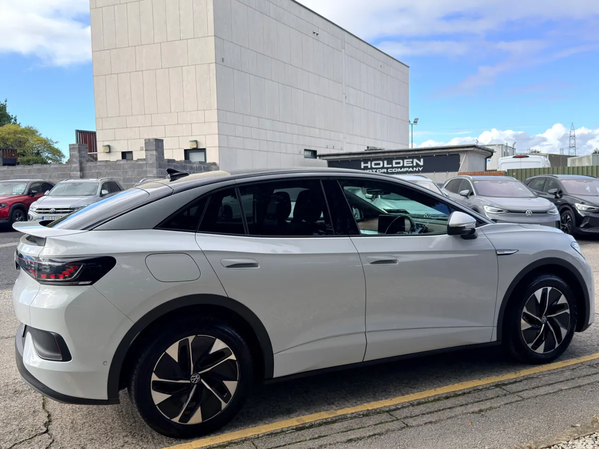 Volkswagen ID.5 Estate, Electric, 2023, White