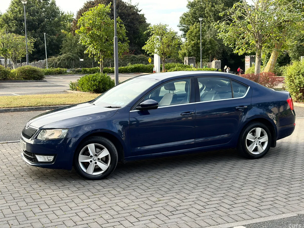 Skoda Octavia Hatchback, Diesel, 2015, Blue