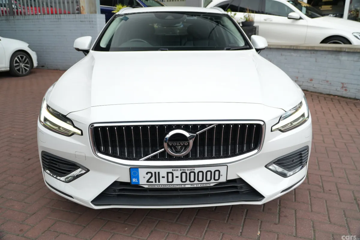 Volvo V60 Estate, Petrol Plug-in Hybrid, 2021, White