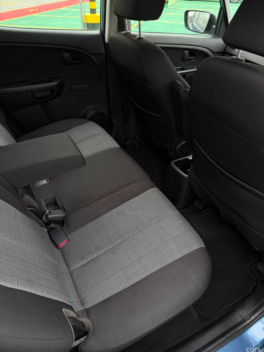Kia Venga MPV, Petrol, 2014, Blue