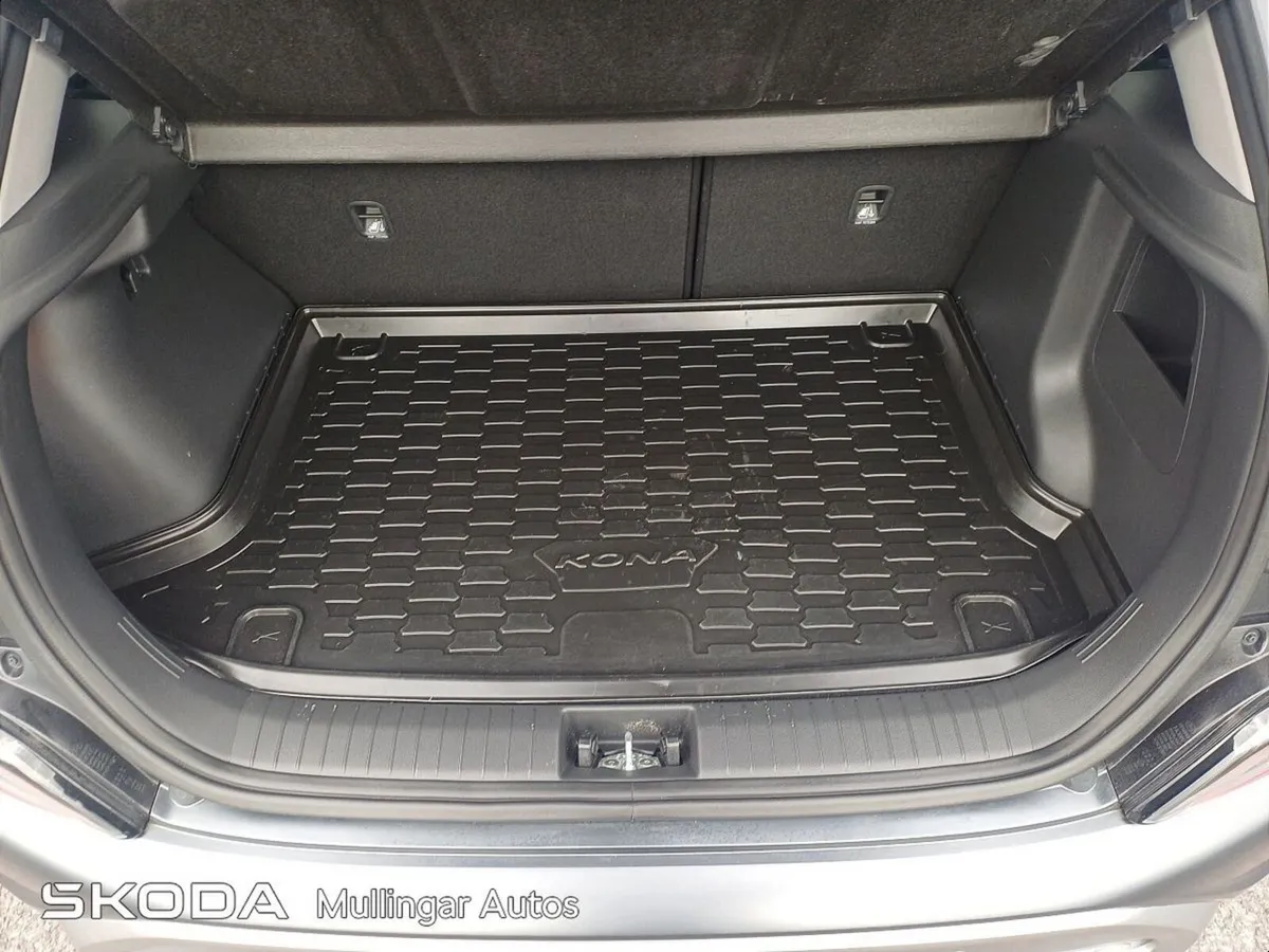 Hyundai KONA MPV, Petrol Hybrid, 2022, Black