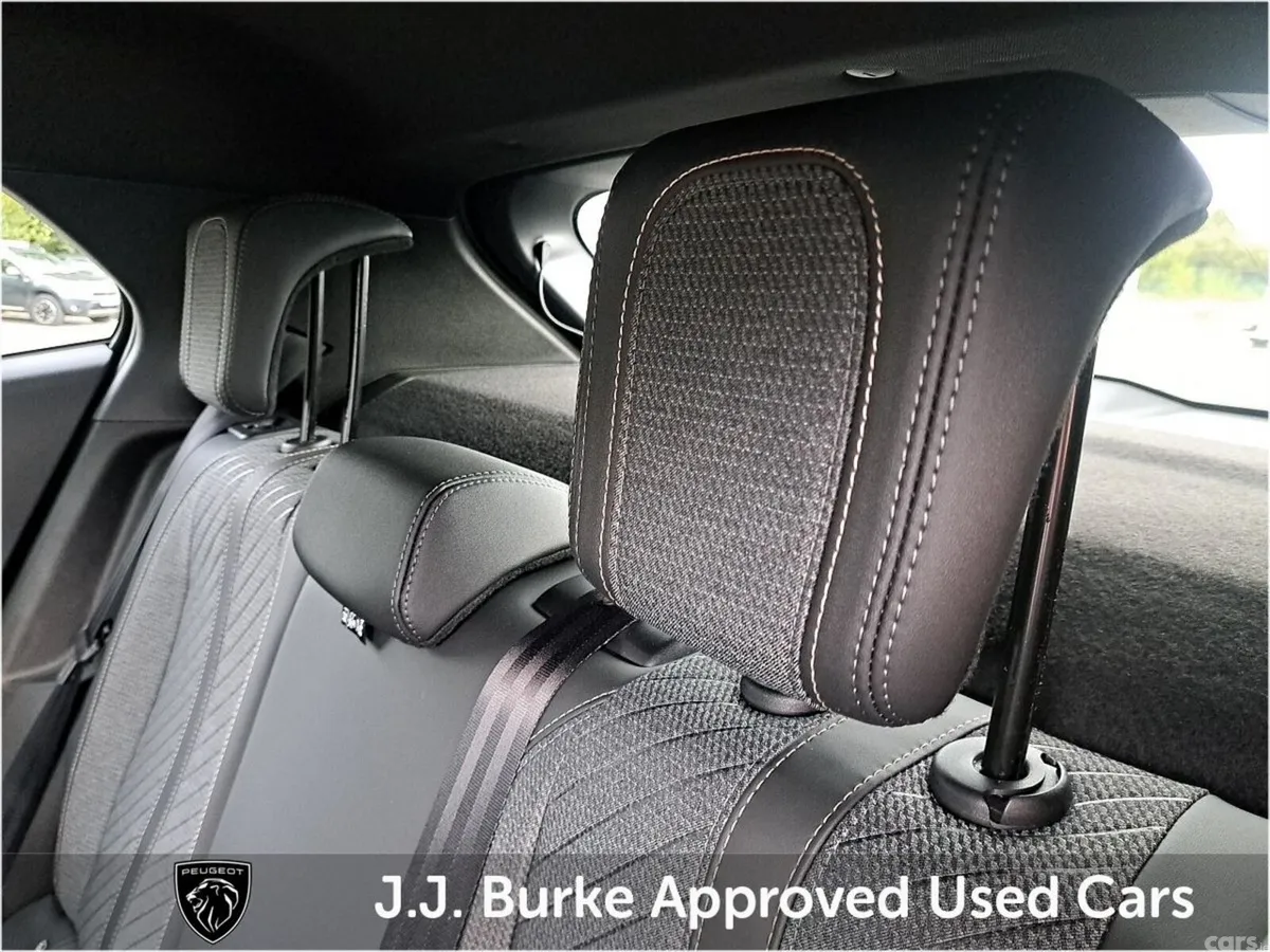 Peugeot 2008 MPV, Petrol Hybrid, 2026, Black